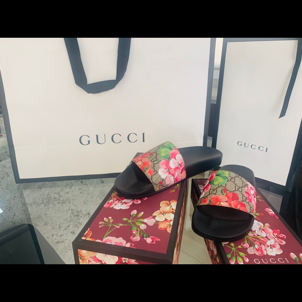gucci slides